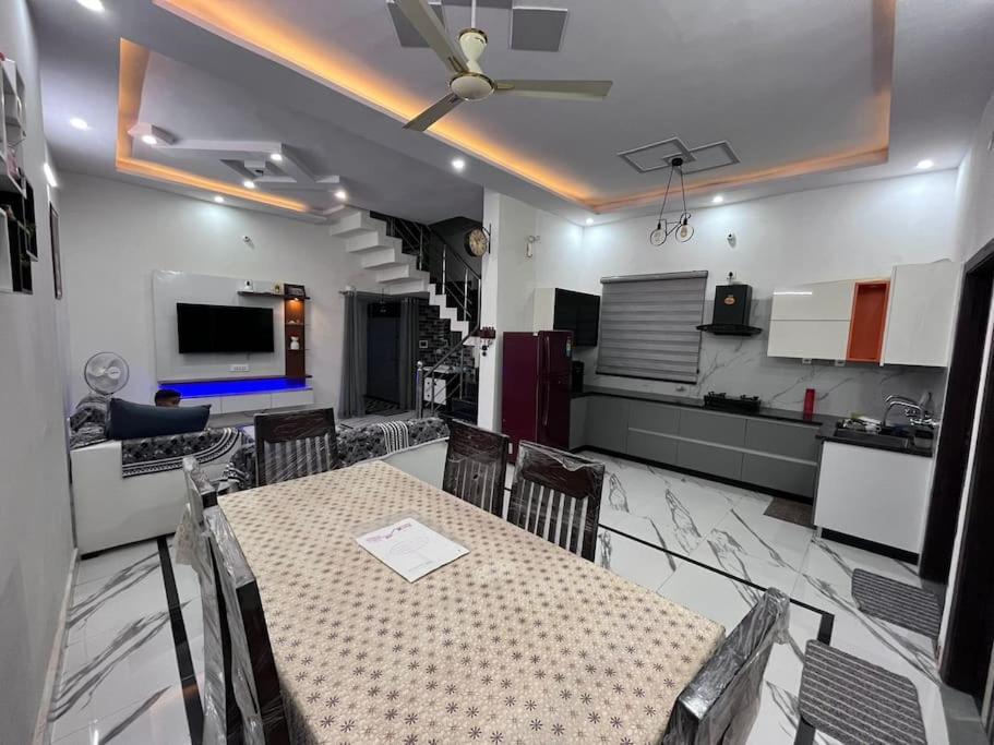 The Bennett Villa Amritsar Exterior photo